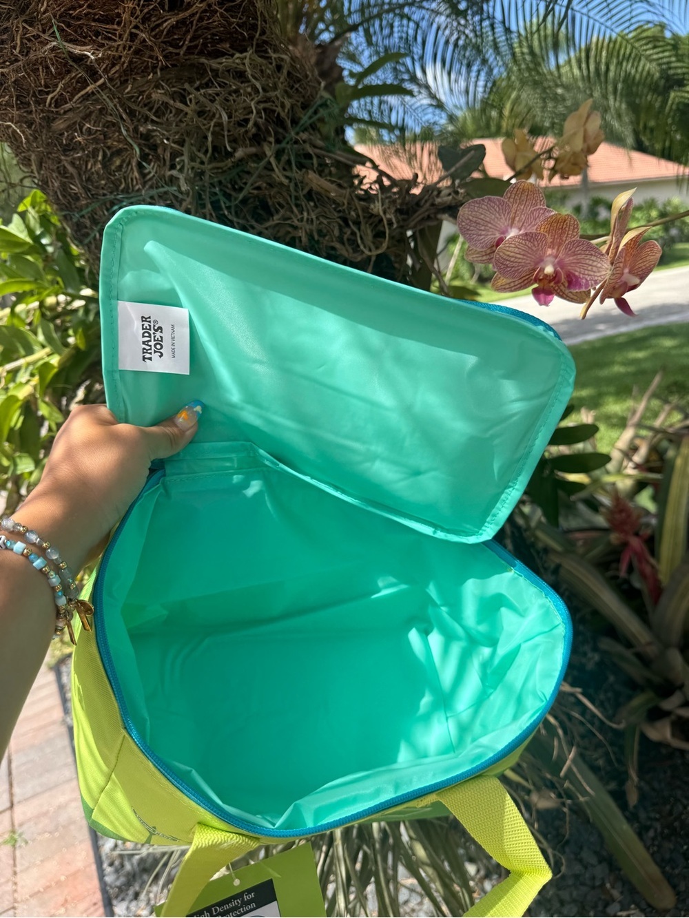NWT | Trader Joe's Lime Green Mini Insulated Bag - Picture 6 of 8